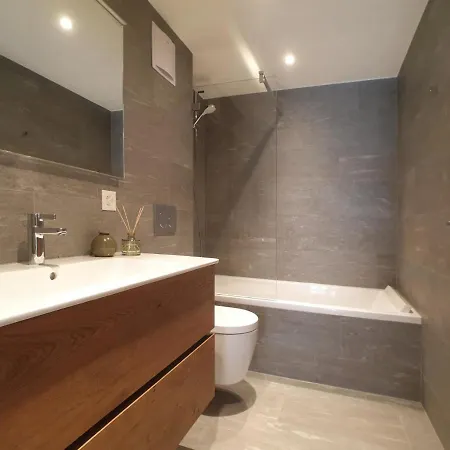 Britannia Apartment